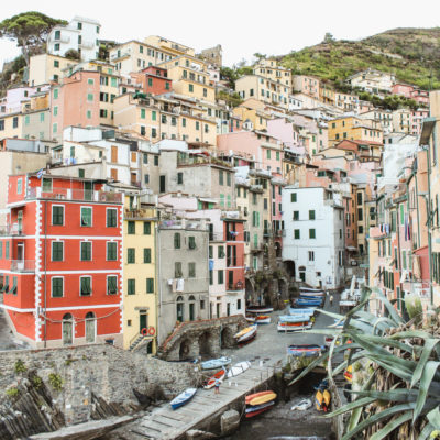 Cinque Terra Guide. How to see Cinque Terre in two days. Riomaggiore