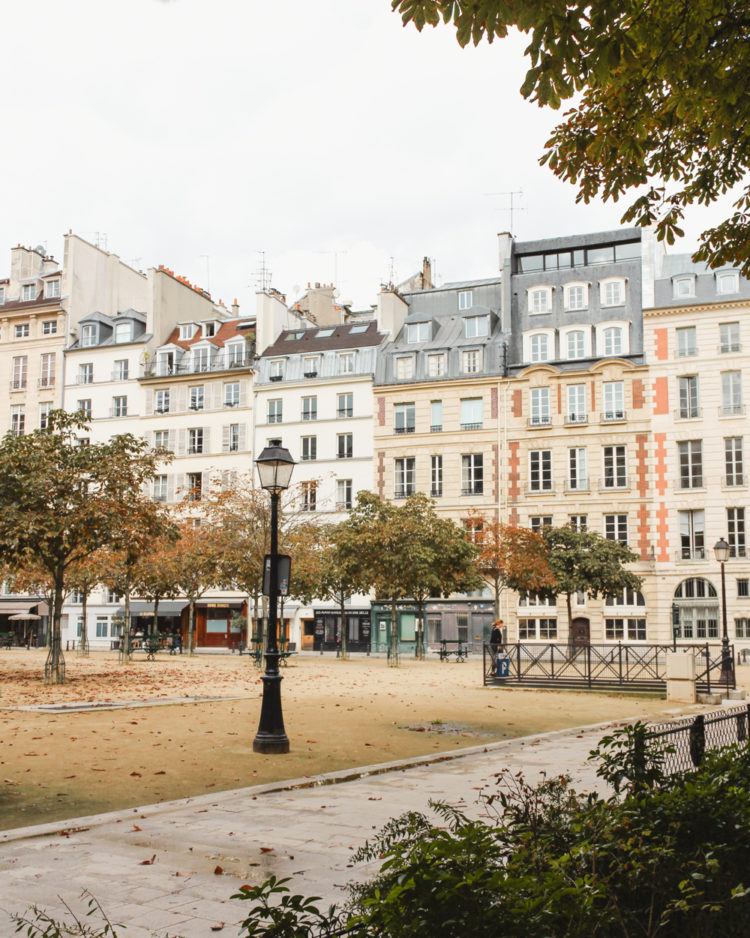 A Guide to Visiting Paris in the Fall - Petite Suitcase