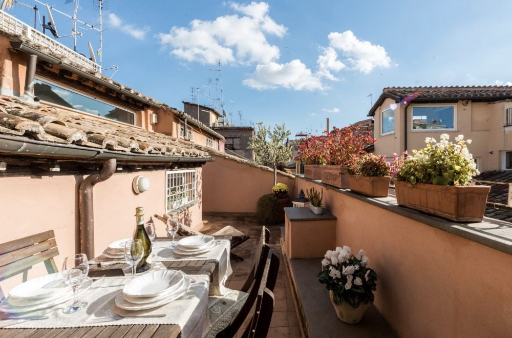 Apartments with a Terrace to Rent in Rome